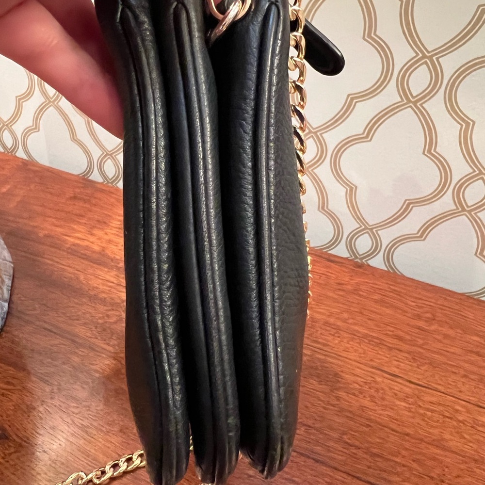 Michael Kors Bedford Gusset Triple Zip Pebbled Buckle Leather Crossbody - Picture 8 of 11